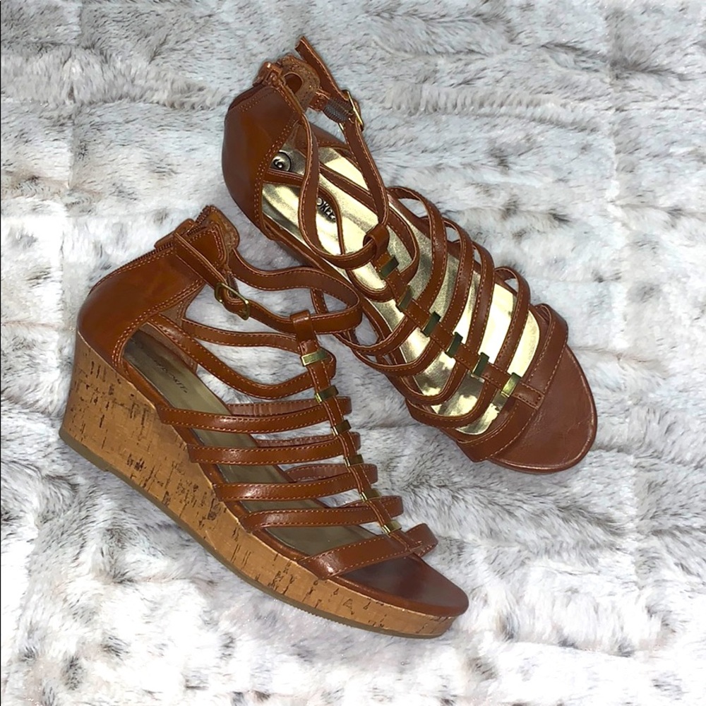 🌻 Wedge Sandals